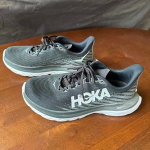 Hoka tennis shoes